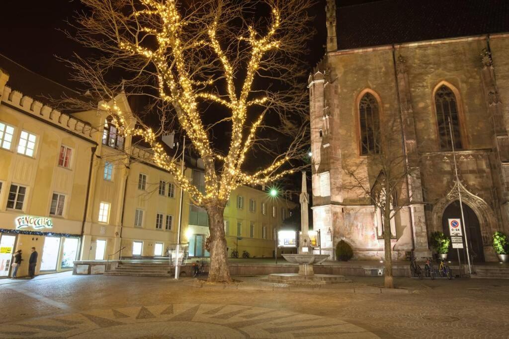Casa Al Duomo-Nel Cuore Storico Di Merano Exterior photo